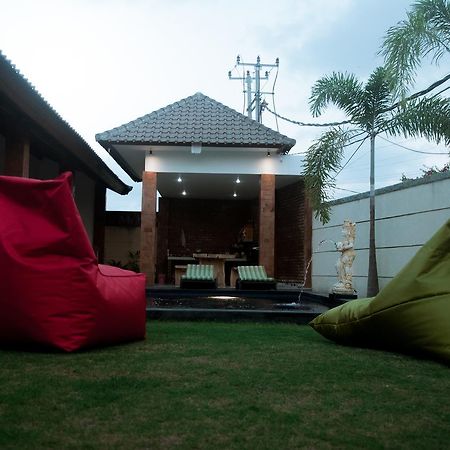Aghasvina Guest House Canggu Exteriör bild