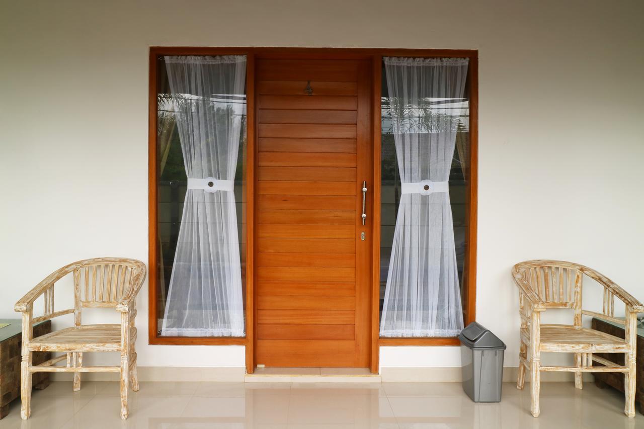 Aghasvina Guest House Canggu Exteriör bild